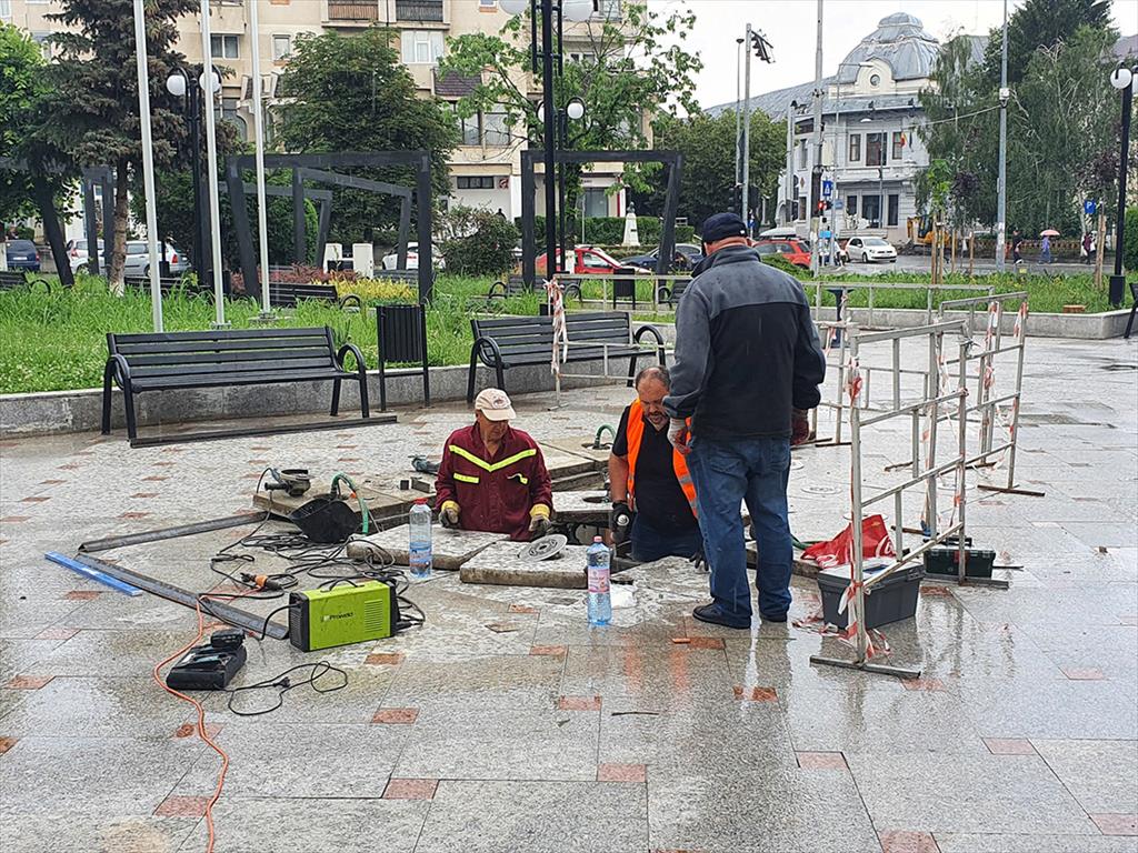 Probleme grave la modernizarea Parcului de la Soldat din Campina